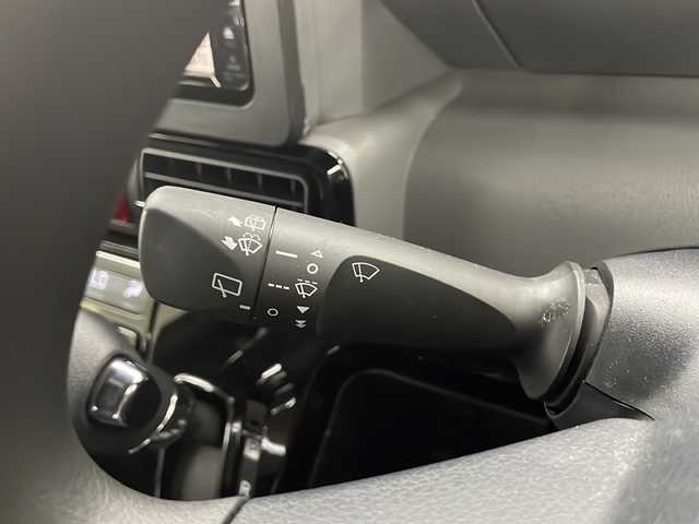 ダイハツ タント カスタム X 長崎県 2019(令1)年 5.6万km ブラックマイカメタリック 社外HDDナビ/（ワンセグ/CD/DVD/Bluetooth）/衝突軽減ブレーキ/横滑り防止装置/クリアランスソナー/両側パワースライドドア/純正14インチアルミホイール/純正LEDヘッドライト/純正フロアマット/黒半皮シート/電動格納ミラー/ドアバイザー/後席遮光カーテン