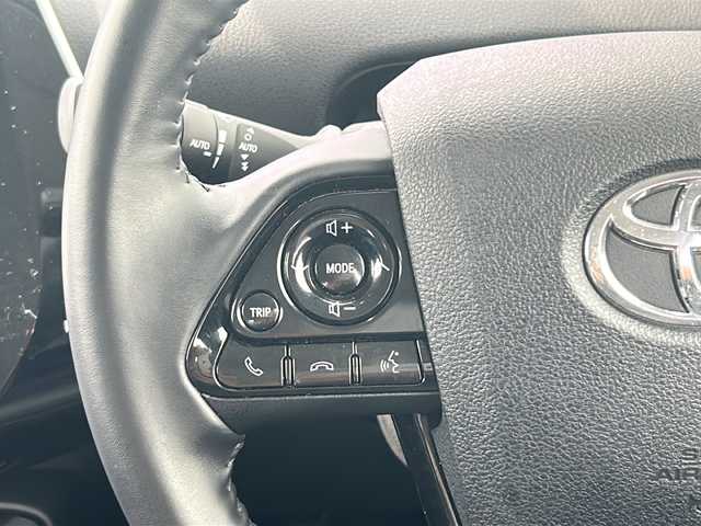 トヨタ プリウス A ツーリングセレクション 福岡県 2020(令2)年 1.7万km プラチナホワイトパールマイカ 純正9インチナビ【NSZT-Y68T】/(BT/CD/DVD/フルセグ)/全方位カメラ/レザーシート/D/N席シートヒーター/プリクラッシュセーフティー/レーダークルーズコントロール/ブラインドスポットモニター/クリアランスソナー/ヘッドアップディスプレイ/純正17インチアルミホイール/LEDヘッドライト/オートライト/オートマチックハイビーム/スペアキー
