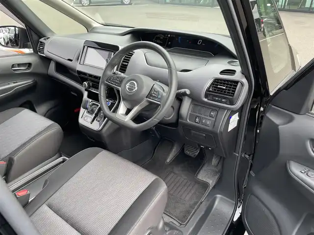 日産 セレナ 東京都 2021(令3)年 3万km 黒 プロパイロット/パナソニック9インチナビ/フルセグTV/バックカメラ/全方位カメラ/ブラインドスポットモニター/両側パワースライドドア/電子パーキング/オートホールド/純正15インチアルミホイール/純正フロアマット/ETC/3列シート/電格ミラー/ドアバイザー/スマートキー/スペアキー/保証書/取扱説明書