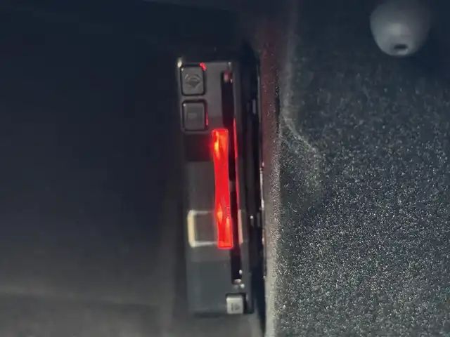 プジョー ３０８ SW GT ブルーHDi 静岡県 2023(令5)年 2.2万km パール ワンオーナー/パノラミックサンルーフ/マトリクスLEDヘッドライト/インテリジェントハイビーム/イージーエントリー/純正ナビゲーション/CarPlay/360°カメラ/ACC/LKA/BSM/ハンズフリーテールゲート/ハーフレザーシート/アンビエントライト/シートヒーター/前後ドライブレコーダー