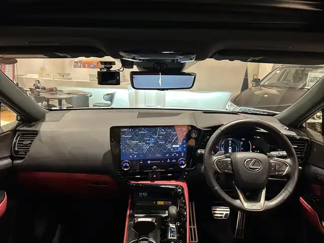 レクサス ＮＸ 350h Fスポーツ 道央・札幌 2023(令5)年 3万km グラファイトブラックガラスフレーク パノラマルーフ/ルーフレール/デジタルインナーミラー/おくだけ充電/パノラミックビューモニター/パーキングサポートブレーキ/三眼フルLEDヘッドランプ/アダプティブハイビームアシストシステム/Fスポーツ専用本革スポーツシート/シートヒーター/シートベンチレーション/ステアリングヒーター/純正メモリナビ/フルセグTV/USB/Bluetooth/パワーテールゲート