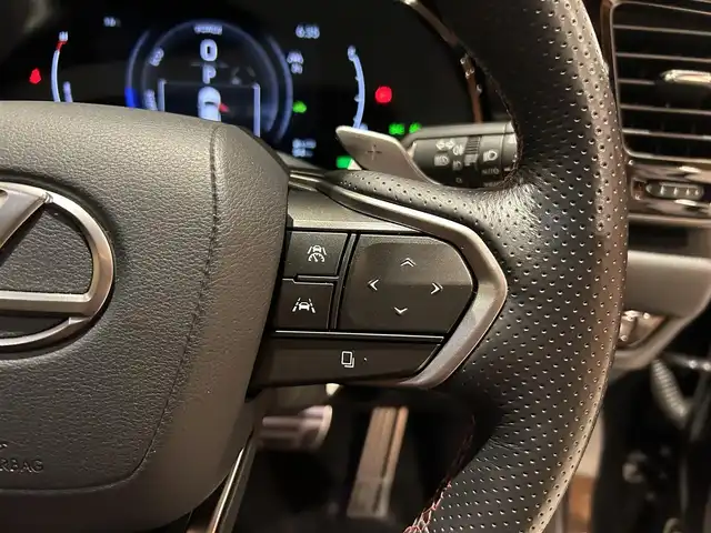 レクサス ＮＸ 350h Fスポーツ 道央・札幌 2023(令5)年 3万km グラファイトブラックガラスフレーク パノラマルーフ/ルーフレール/デジタルインナーミラー/おくだけ充電/パノラミックビューモニター/パーキングサポートブレーキ/三眼フルLEDヘッドランプ/アダプティブハイビームアシストシステム/Fスポーツ専用本革スポーツシート/シートヒーター/シートベンチレーション/ステアリングヒーター/純正メモリナビ/フルセグTV/USB/Bluetooth/パワーテールゲート