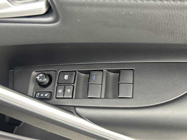 トヨタ カローラ クロス ハイブリッド Z 大阪府 2022(令4)年 5.2万km アティチュードブラックマイカ 純正メモリナビ/・フルセグTV/・CD/DVD/・BT AUDIO/トヨタセーフティーセンス/バックカメラ/ビルドインETC/ハーフレザーシート/パワーシート/シートヒーター/クルーズコントロール/クリアランスソナー/ドライブレコーダー/ルーフレール/LEDヘッドライト/スマートキー/プッシュスタート