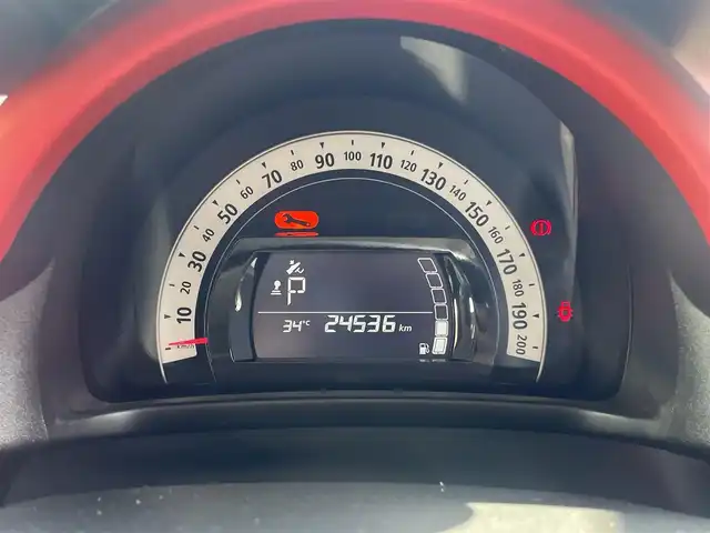 ルノー トゥインゴ インテンス 栃木県 2018(平30)年 2.5万km 赤 リアトラフィックアラート/クルーズコントロール/純正オーディオ/純正15インチアルミ/リモコンキー/ステアリングスイッチ/アイドリングストップ/オートエアコン/パワーウィンドウ/パワーステアリング