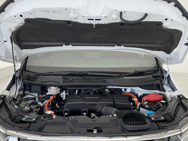 ホンダ ステップワゴン スパーダ eHEV 沖縄県 2022(令4)年 2.1万km プラチナホワイトパール 純正11.4インチナビ(LXM-237VFLi)/（フルセグTV　DVD　Bluetooth接続）/バックカメラ/純正15.6インチフリップダウンモニター/ETC/ドライブレコーダー/ステアリングスイッチ/クルーズコントロール/パドルシフト/両側パワースライドドア/ハーフレザーシート/シートヒーター/パワーバックドア/クリアランスソナー/LEDヘッドライト/オートライト/スマートキー/スペアキー/プッシュスタート/純正フロアマット/純正16インチアルミホイール/保証書/取扱説明書