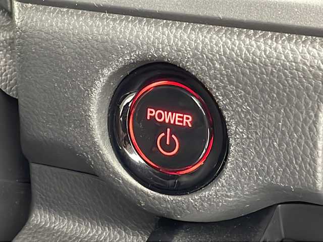 ホンダ ステップワゴン スパーダ eHEV 沖縄県 2022(令4)年 2.1万km プラチナホワイトパール 純正11.4インチナビ(LXM-237VFLi)/（フルセグTV　DVD　Bluetooth接続）/バックカメラ/純正15.6インチフリップダウンモニター/ETC/ドライブレコーダー/ステアリングスイッチ/クルーズコントロール/パドルシフト/両側パワースライドドア/ハーフレザーシート/シートヒーター/パワーバックドア/クリアランスソナー/LEDヘッドライト/オートライト/スマートキー/スペアキー/プッシュスタート/純正フロアマット/純正16インチアルミホイール/保証書/取扱説明書