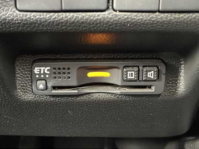 ホンダ フリード ハイブリット G ホンダセンシング 青森県 2019(令1)年 9.1万km クリスタルブラックパール ・4WD/・純正ギャザーズナビ/・フリップダウンモニター/・Bluetooth/フルセグ/・バックカメラ/・純正エンジンスターター/・両側パワースライドドア/・衝突軽減ブレーキ/・レーダークルーズコントロール/・レーンキープアシスト/・プッシュスタート/・スマートキー/・シートヒーター/・オートライト/・純正15AW/・スペアキー有/・保証書・取説あり