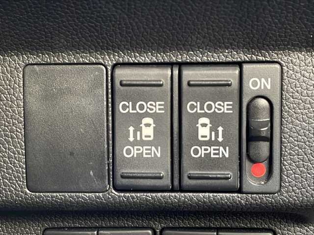 ホンダ フリード ハイブリット G ホンダセンシング 青森県 2019(令1)年 9.1万km クリスタルブラックパール ・4WD/・純正ギャザーズナビ/・フリップダウンモニター/・Bluetooth/フルセグ/・バックカメラ/・純正エンジンスターター/・両側パワースライドドア/・衝突軽減ブレーキ/・レーダークルーズコントロール/・レーンキープアシスト/・プッシュスタート/・スマートキー/・シートヒーター/・オートライト/・純正15AW/・スペアキー有/・保証書・取説あり