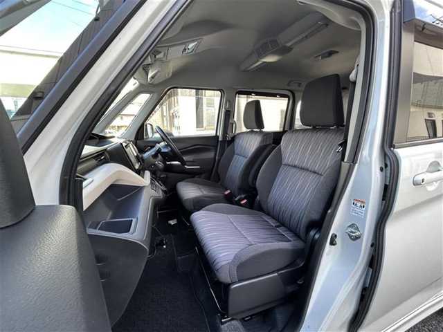 スズキ ソリオ HV MZ 愛知県 2021(令3)年 7.3万km ピュアホワイトP 純正SDナビ/・DVD/・CD/・Bluetooth/・AM/・FM/・ワンセグTV/主要装備/・プリクラッシュ/・前後クリアランスソナー/・前後KENWOODドライブレコーダー/・両側パワースライドドア/・純正アルミホイール/・純正フロアマット/・レーダークルーズコントロール/・ステアリングリモコン/・シートヒーターD・N席/・LEDヘッドライト/・オートライト/・フォグライト/・ビルトインETC/・スマートキー/・スペアキー/・ドアバイザー