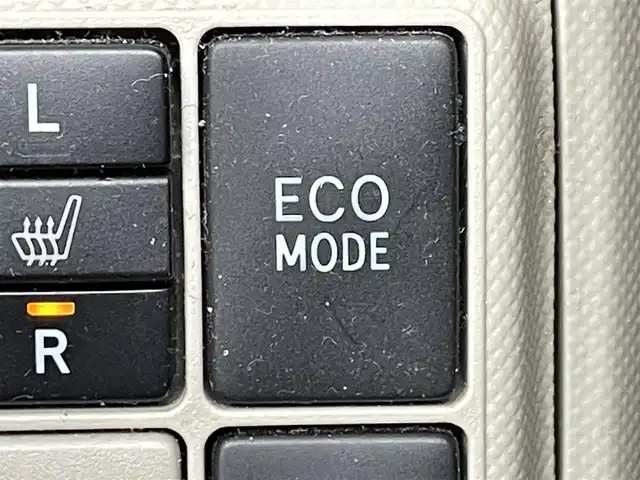 トヨタ アクア G 福井県 2013(平25)年 4.3万km クールソーダメタリック ユーザー買取車/純正ナビ/＜フルセグ/SD/BT＞/バックビューモニター/ドライブレコーダー/シートヒーター/ドライブモード/ナノイー/車両接近通報装置/電格ミラー/純正フロアマット/ドアバイザー/プッシュスタート/スマートキー/Fフォグランプ