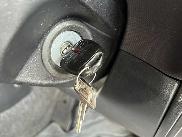 三菱 パジェロ ミニ ナビエディション VR 鳥取県 2010(平22)年 7万km クールシルバーM/ラズベリーレッドP インタークーラーターボ/トランスファ４WD/背面ハードカバー/純正キーレス/純正メモリナビ/フルセグ・USB/TVキャンセラー/ETCユニット/スタットレス４本積込み/保証書・取説