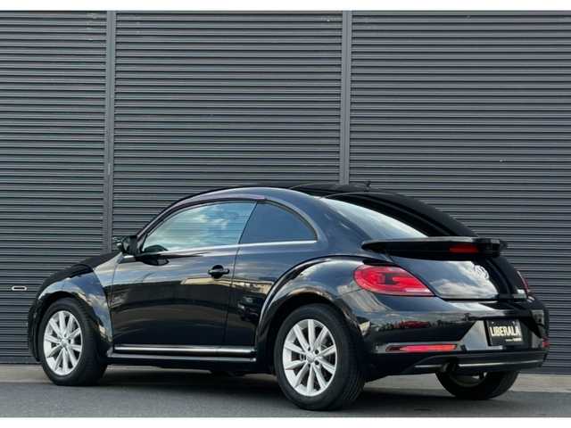 フォルクスワーゲン ザ・ビートル デザイン 茨城県 2018(平30)年 4.6万km ディープブラックパールエフェクト 後期型 /純正ナビ /TV /BT/DVD/CD/USB /Bカメラ /スマートエントリードライブ /ブラインドスポットモニター /トランクスポイラー /クルーズコントロール /パドルシフト /純正17インチアルミホイール /HIDヘッドライト /オートライト /禁煙車