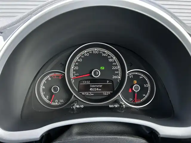 フォルクスワーゲン ザ・ビートル デザイン 茨城県 2018(平30)年 4.6万km ディープブラックパールエフェクト 後期型 /純正ナビ /TV /BT/DVD/CD/USB /Bカメラ /スマートエントリードライブ /ブラインドスポットモニター /トランクスポイラー /クルーズコントロール /パドルシフト /純正17インチアルミホイール /HIDヘッドライト /オートライト /禁煙車