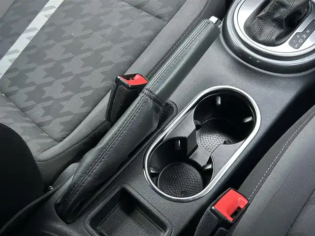 フォルクスワーゲン ザ・ビートル デザイン 茨城県 2018(平30)年 4.6万km ディープブラックパールエフェクト 後期型 /純正ナビ /TV /BT/DVD/CD/USB /Bカメラ /スマートエントリードライブ /ブラインドスポットモニター /トランクスポイラー /クルーズコントロール /パドルシフト /純正17インチアルミホイール /HIDヘッドライト /オートライト /禁煙車