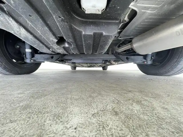 ホンダ フリード G ホンダセンシング 千葉県 2022(令4)年 2.7万km プラチナホワイトパール 禁煙車/ホンダセンシング/・誤発進抑制機能（前方・後方）/・近距離衝突軽減ブレーキ（前方・後方）/・路外逸脱抑制機能/・歩行者事故低減ステアリング/・車線維持支援システム/・追従機能付きクルーズコントロール/・先行車発進お知らせ機能/・標識認識機能/・オートハイビーム/純正ナビ/・型式：Gathers/VXM-225Ci/・CD/Bluetooth/FMAM/バックカメラ/シートヒーター/コーナーセンサー/ビルトインＥＴＣ/LEDオートライト/純正フロアマット/スペアキー1本/サイドバイザー/オートエアコン（プラズマクラスター）/プッシュエンジンスタート