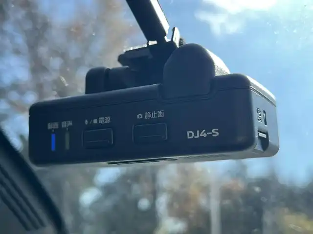 日産 セレナ ハイウェイスター Vセレクション 栃木県 2018(平30)年 14.1万km ブリリアントホワイトパール (株)IDOMが運営する【じしゃロン宇都宮店】の自社ローン対象車両になります。こちらは現金ご利用時の価格です。自社ローンご希望の方は別途その旨お申付け下さい。/純正ナビ/フリップダウンモニター/バックカメラ/ＥＴＣ/フルセグ/Ｂｌｕｅｔｏｏｔｈ/両側パワースライドドア/クルーズコントロール/ＬＥＤヘッドライト/オートライト/スマートキー/スペアキー