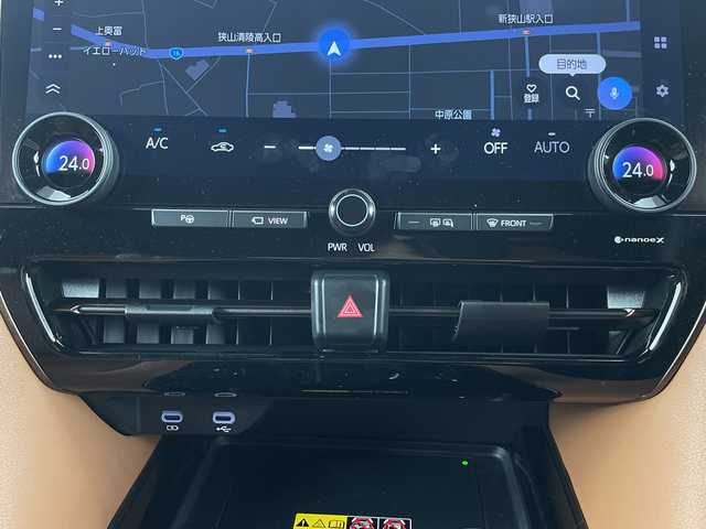 トヨタ ヴェルファイア ハイブリット Z プレミア 埼玉県 2025(令7)年 0.8万km ブラック 左右独立ムーンルーフ　/ユニバーサルステップ　/フリップダウンモニター　/純正ディスプレイオーディオ/　(FM/AM/TV/BT/USB)　/ＥＴＣ２．０　/パワーバックドア　/デジタルインナーミラー　/ブラインドスポットモニター　/コーナーセンサー　/レーダークルーズコントロール/ロードサインアシスト/安心降車アシスト/両側パワースライドドア/全席パワーシート/エアシート/シートヒーター/メモリーシート/ワイヤレス充電/パドルシフト/コンビハンドル/純正フロアマット