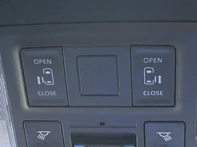 トヨタ ノア ハイブリッド S－G 東京都 2023(令5)年 1.5万km グリッターブラックガラスフレーク サイドリフトアップチルトシート装着車　/純正ナビ　/Ｂｌｕｅｔｏｏｔｈ　/フルセグＴＶ　/バックカメラ　/両側電動スライドドア　/ワンオーナー車　/シートヒーター　/純正ドライブレコーダー　/ＥＴＣ２．０/ABS/横滑り防止装置/コーナーセンサー/レーンアシスト/盗難防止装置/オートライト/オートマチックハイビーム/純正LED/衝突被害軽減システム/BSM