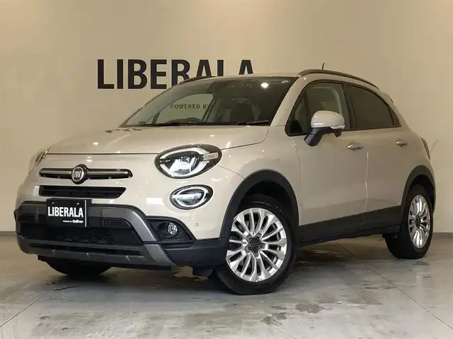 フィアット ５００Ｘ クロス 熊本県 2019(令1)年 4.4万km ベージュ ・ワンオーナー/・スマートキー/・プッシュスタート/・前面衝突警報ブレーキ/・レーンキープアシスト/・パーンキングセンサー/・ブラインドスポットモニター/・アクティブヘッドライト/・自動ハイビーム/・クルーズコントロール(追従式)/・黒革シート/・前席パワーシート/・前席シートヒーター /・純正ディスプレイオーディオ/【Bluetooth・USB・AUX】/・バックカメラ/・ETC/・ドライブレコーダー(前後録画)/・LEDヘッドランプ/・フォグランプ/・純正マット/・保証書/取説