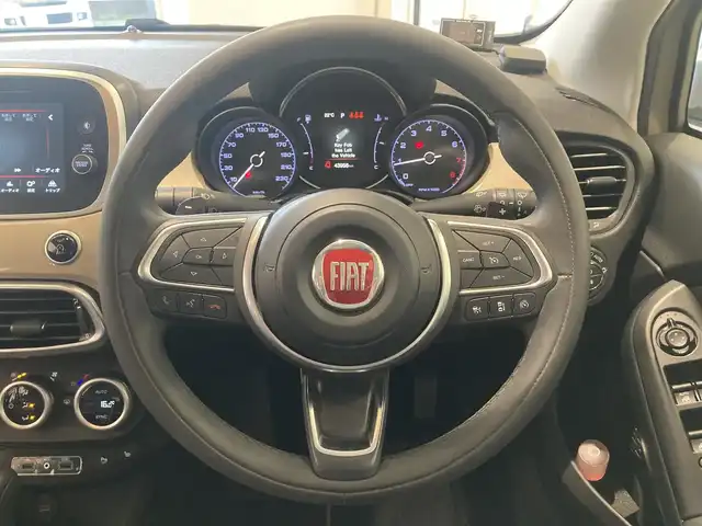フィアット ５００Ｘ クロス 熊本県 2019(令1)年 4.4万km ベージュ ・ワンオーナー/・スマートキー/・プッシュスタート/・前面衝突警報ブレーキ/・レーンキープアシスト/・パーンキングセンサー/・ブラインドスポットモニター/・アクティブヘッドライト/・自動ハイビーム/・クルーズコントロール(追従式)/・黒革シート/・前席パワーシート/・前席シートヒーター /・純正ディスプレイオーディオ/【Bluetooth・USB・AUX】/・バックカメラ/・ETC/・ドライブレコーダー(前後録画)/・LEDヘッドランプ/・フォグランプ/・純正マット/・保証書/取説