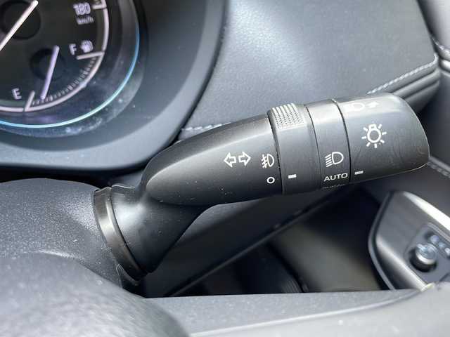 トヨタ ハリアー Z 大阪府 2021(令3)年 5.8万km ブラック ガソリン/2WD(FF)/CVT/モデリスタエアロ/JBLサウンド/１２．３インチ純正ナビ/(AM/FM/USB/AUX/USB)/ETC2.0/バックカメラ/デジタルインナーミラー/ＴｏｙｏｔａＳａｆｅｔｙＳｅｎｓｅ/・衝突軽減ブレーキ/・コーナーセンサー/・レーンキープアシスト	/・レーダークルーズコントロール/電動格納ミラー/電動リアゲート/電動パーキング/ブレーキホールド/革巻きステアリング/ステアリングスイッチ/オートライト/LEDヘッドライト/フロントフォグ/オートマチックハイビーム/フルオートエアコン/プッシュスタート/スマートキー/スペアキー/純正フロアマット