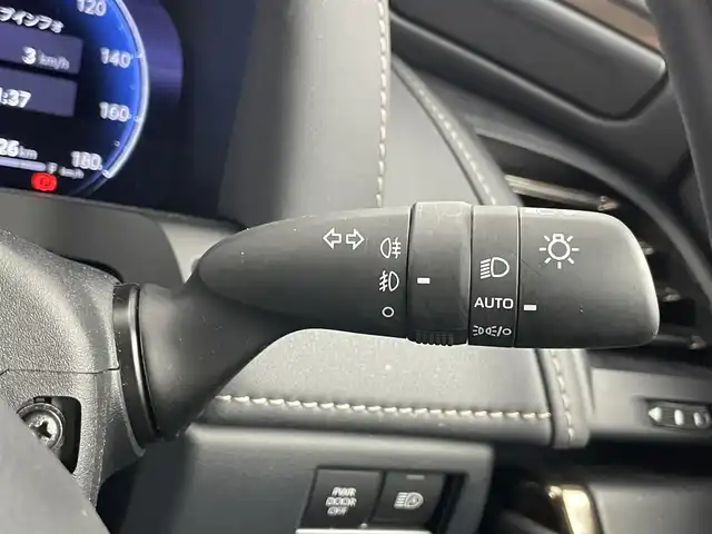 トヨタ ヴェルファイア ハイブリット Z プレミア 埼玉県 2024(令6)年 1.2万km ブラック ガラスルーフ　フリップダウンモニター　ユニバーサルステップ　黒革　パノラミックビューモニター　デジタルインナーミラー　メモリシート　シートヒーター　ベンチレーション　ビルトインＥＴＣ２．０　地デジ