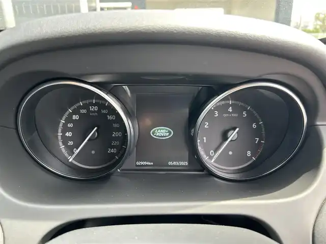 ランドローバー ランドローバー ディスカバリースポーツ　HSE 宮崎県 2019(令1)年 2.9万km ガンＭ ワンオーナー/純正ナビゲーション/・Bluetooth/・CD DVD/・USB/・フルセグTV/３列７人乗り/ETC２．０/MEDIRIANスピーカー/ハンドルヒーター/ブラインドスポットモニター/アンビエントライト/純正１９インチアルミホイール/黒レザーシート/・D/N席　パワーシート/・D/N席　シートヒーター/前後コーナーセンサー/キーレスエントリー/・スマートキー/クルーズコントロール/ボディカラー　コリスグレー/プッシュスタート