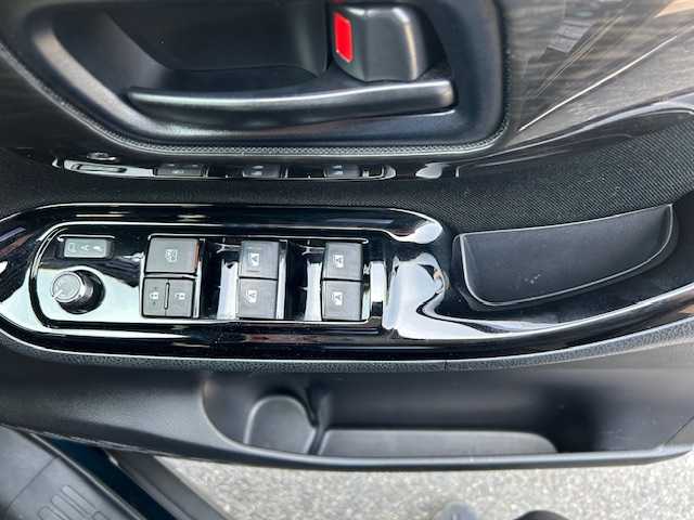 トヨタ ヴォクシー ZS 大阪府 2017(平29)年 4万km ブラッキッシュアゲハガラスフレーク 純正10型ナビ/バックカメラ/モデリスタエアロ/デジタルミラー/ETC純正/アイドリングストップ/衝突軽減システム/レーンキープアシスト/クルーズコントロール/ドラレコ/Bluetooth接続/フルセグTV/3列シート/LEDライト/オートライト/オートハイビーム/純正アルミホイール/両側パワースライドドア/スマートキー