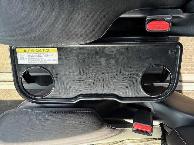 トヨタ ヴォクシー ZS 大阪府 2017(平29)年 4万km ブラッキッシュアゲハガラスフレーク 純正10型ナビ/バックカメラ/モデリスタエアロ/デジタルミラー/ETC純正/アイドリングストップ/衝突軽減システム/レーンキープアシスト/クルーズコントロール/ドラレコ/Bluetooth接続/フルセグTV/3列シート/LEDライト/オートライト/オートハイビーム/純正アルミホイール/両側パワースライドドア/スマートキー
