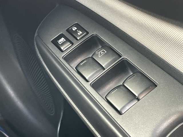 日産 ノート e－パワー X Vセレクション 鳥取県 2020(令2)年 4.8万km ダークメタルグレー 純正7型SDナビゲーション【MM319D-W】/フルセグ　AM FM CD DVDAUX/アラウンドビューモニター/インテリジェントルームミラー/エマージェンシーブレーキ/レーンキープ/ドライブモード/前後クリアランスソナー/社外前後ドライブレコーダー/ETC/アイドリングストップ/社外GPSレーダー/プッシュスタート/スマートキー/LEDヘッドランプ/インテリジェントオートライト/純正15インチアルミホイール/スペアキー