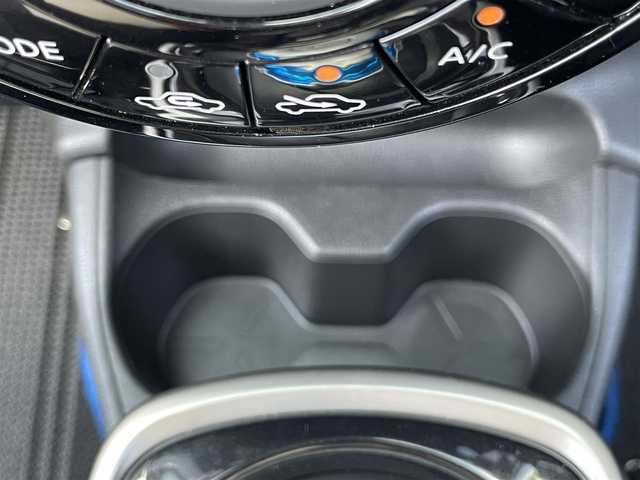 日産 ノート e－パワー X Vセレクション 鳥取県 2020(令2)年 4.8万km ダークメタルグレー 純正7型SDナビゲーション【MM319D-W】/フルセグ　AM FM CD DVDAUX/アラウンドビューモニター/インテリジェントルームミラー/エマージェンシーブレーキ/レーンキープ/ドライブモード/前後クリアランスソナー/社外前後ドライブレコーダー/ETC/アイドリングストップ/社外GPSレーダー/プッシュスタート/スマートキー/LEDヘッドランプ/インテリジェントオートライト/純正15インチアルミホイール/スペアキー