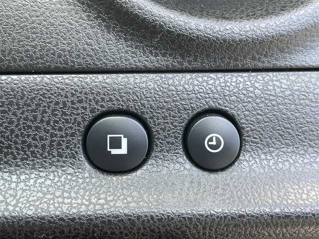 日産 ノート e－パワー X Vセレクション 鳥取県 2020(令2)年 4.8万km ダークメタルグレー 純正7型SDナビゲーション【MM319D-W】/フルセグ　AM FM CD DVDAUX/アラウンドビューモニター/インテリジェントルームミラー/エマージェンシーブレーキ/レーンキープ/ドライブモード/前後クリアランスソナー/社外前後ドライブレコーダー/ETC/アイドリングストップ/社外GPSレーダー/プッシュスタート/スマートキー/LEDヘッドランプ/インテリジェントオートライト/純正15インチアルミホイール/スペアキー