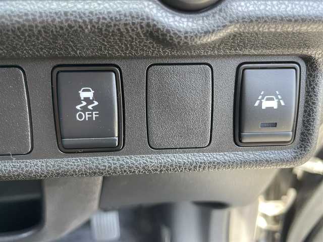 日産 ノート e－パワー X Vセレクション 鳥取県 2020(令2)年 4.8万km ダークメタルグレー 純正7型SDナビゲーション【MM319D-W】/フルセグ　AM FM CD DVDAUX/アラウンドビューモニター/インテリジェントルームミラー/エマージェンシーブレーキ/レーンキープ/ドライブモード/前後クリアランスソナー/社外前後ドライブレコーダー/ETC/アイドリングストップ/社外GPSレーダー/プッシュスタート/スマートキー/LEDヘッドランプ/インテリジェントオートライト/純正15インチアルミホイール/スペアキー