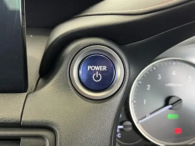 レクサス ＩＳ 300h バージョンL 栃木県 2021(令3)年 3.2万km レッドマイカクリスタルシャイン ワンオーナー/サンルーフ/三眼フルLEDヘッドライト/純正19インチアルミホイール/レザーシート/シートベンチレーション/シートヒーター/ステアリングヒーター/Lexus Safety System ＋/・レーダークルーズコントロール/・プリクラッシュセーフティ/・レーントレーシングアシスト/ブラインドスポットモニター/パーキングサポートブレーキ/10.3インチタッチワイドディスプレイ/・ナビゲーションシステム/・フルセグTV/・Bluetooth/ETC2.0/前後ドライブレコーダー