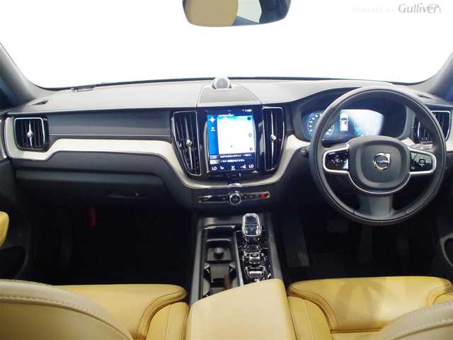 ボルボ ＸＣ６０ B5 AWD インスクリプション 岐阜県 2020(令2)年 4.8万km グレー Bowers＆Wilkinsプレミアムサウンド/電動パノラマガラスサンルーフ/電子制御式4輪エアサスペンション/HDD純正ナビ/　Bluetooth/　フルセグTV/CitySafety（衝突回避被害軽減ブレーキシステム）/　歩行者・サイクリスト・大型動物検知機能（夜間含む）/オンカミングレーンミティゲーション（対向車線衝突回避）/全車速追従機能付ACC（アダプティブ・クルーズ・コントロール）/ヘッドアップディスプレイ/パイロットアシスト（車線維持機能）/ブラインドスポットインフォメーションシステム/LCMA（急接近車両警告機能）/RSI（ロードサインインフォメーション）/360°ビューカメラ・リアカメラ・フロントカメラ/ポジションメモリー機能付きパワーシート（D/N）/シートヒーター（前後列）/エアシート（前席）/ステアリングヒーター/オレファス社製クリスタルシフトノブ/純正フロアマット
