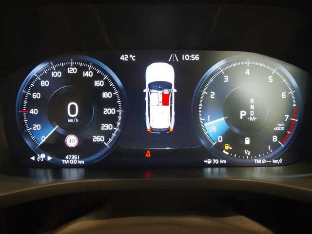 ボルボ ＸＣ６０ B5 AWD インスクリプション 岐阜県 2020(令2)年 4.8万km グレー Bowers＆Wilkinsプレミアムサウンド/電動パノラマガラスサンルーフ/電子制御式4輪エアサスペンション/HDD純正ナビ/　Bluetooth/　フルセグTV/CitySafety（衝突回避被害軽減ブレーキシステム）/　歩行者・サイクリスト・大型動物検知機能（夜間含む）/オンカミングレーンミティゲーション（対向車線衝突回避）/全車速追従機能付ACC（アダプティブ・クルーズ・コントロール）/ヘッドアップディスプレイ/パイロットアシスト（車線維持機能）/ブラインドスポットインフォメーションシステム/LCMA（急接近車両警告機能）/RSI（ロードサインインフォメーション）/360°ビューカメラ・リアカメラ・フロントカメラ/ポジションメモリー機能付きパワーシート（D/N）/シートヒーター（前後列）/エアシート（前席）/ステアリングヒーター/オレファス社製クリスタルシフトノブ/純正フロアマット