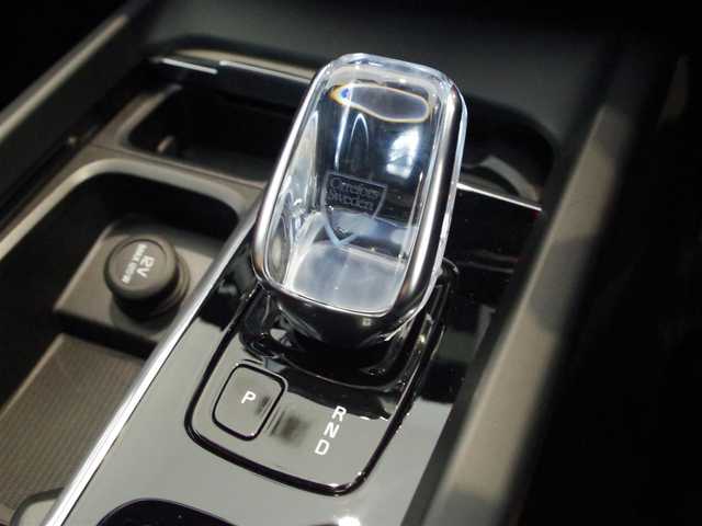 ボルボ ＸＣ６０ B5 AWD インスクリプション 岐阜県 2020(令2)年 4.8万km グレー Bowers＆Wilkinsプレミアムサウンド/電動パノラマガラスサンルーフ/電子制御式4輪エアサスペンション/HDD純正ナビ/　Bluetooth/　フルセグTV/CitySafety（衝突回避被害軽減ブレーキシステム）/　歩行者・サイクリスト・大型動物検知機能（夜間含む）/オンカミングレーンミティゲーション（対向車線衝突回避）/全車速追従機能付ACC（アダプティブ・クルーズ・コントロール）/ヘッドアップディスプレイ/パイロットアシスト（車線維持機能）/ブラインドスポットインフォメーションシステム/LCMA（急接近車両警告機能）/RSI（ロードサインインフォメーション）/360°ビューカメラ・リアカメラ・フロントカメラ/ポジションメモリー機能付きパワーシート（D/N）/シートヒーター（前後列）/エアシート（前席）/ステアリングヒーター/オレファス社製クリスタルシフトノブ/純正フロアマット