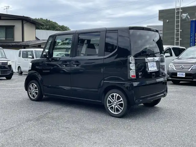 ホンダ Ｎ ＢＯＸ G SSパッケージ 山形県 2014(平26)年 6.9万km スマートブラック (株)IDOMが運営する【じしゃロン山形店】の自社ローン専用車両になります。/こちらは現金またはオートローンご利用時の価格です。/自社ローンご希望の方は別途その旨お申付け下さい。/純正ナビ　/フルセグＴＶ　/Ｂｌｕｅｔｏｏｔｈ接続　/ＣＤ／ＤＶＤ再生　/バックカメラ　/ベンチシート　/横滑り防止装置　/純正アルミホイール　/純正フロアマット　/両側パワースライドドア　/カーテンエアバック