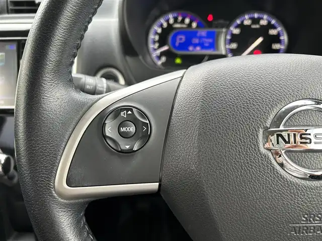 日産 デイズ ハイウェイスターX 熊本県 2017(平29)年 6.2万km ホワイトパール 衝突軽減ブレーキ/プッシュスタート/社外ナビ/（CD・DVD・フルセグTV・BTオーディオ・SD）/アラウンドビューモニター/純正14インチAW/キセノンヘッドライト/オートライト/フォグライト/横滑り防止装置/ウィンカーミラー/純正フロアマット/純正ドアバイザー/新車保証書/取扱説明書/スマートスペアキー×1本