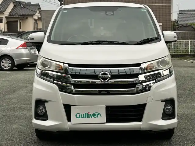 日産 デイズ ハイウェイスターX 熊本県 2017(平29)年 6.2万km ホワイトパール 衝突軽減ブレーキ/プッシュスタート/社外ナビ/（CD・DVD・フルセグTV・BTオーディオ・SD）/アラウンドビューモニター/純正14インチAW/キセノンヘッドライト/オートライト/フォグライト/横滑り防止装置/ウィンカーミラー/純正フロアマット/純正ドアバイザー/新車保証書/取扱説明書/スマートスペアキー×1本