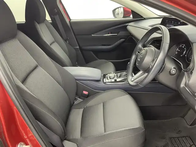 マツダ ＣＸ－３０ XD プロアクティブツーリングセレクション 福岡県 2020(令2)年 4.1万km ソウルレッドクリスタルM 純正ナビ　/バックカメラ　/ＥＴＣ　/レーダークルコン　/コーナーセンサー　/スマートブレーキサポート　/レーンキープ　/ＢＳＭ　/パドルシフト　/パワーシート　/シートヒーター　/ステアリングヒーター　/パワーバックドア