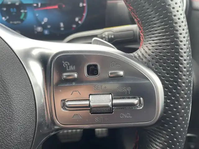 メルセデス・ベンツ ＣＬＡ２００ｄ AMGライン 埼玉県 2022(令4)年 1.8万km パール 純正ナビ（Ｂｌｕｅｔｏｏｔｈ、フルセグＴＶ）/全方位カメラ/ＥＴＣ2.0/ワンオーナー/前後ドラレコ/スペアキー/追従走行有クルコン/ＵＳＢ入力端子/電動リアゲート/Ｄ＋Ｎ席パワーシート/Ｄ＋Ｎ席シートヒーター/保証書/取扱説明書/純正フロアマット/純正アルミホイール/前後コーナーセンサー/LEDヘッドライト/オートライト/横滑り防止装置/レーンキープアシスト/ダブル＋サイドエアバッグ/カーテンエアバッグ/パドルシフト