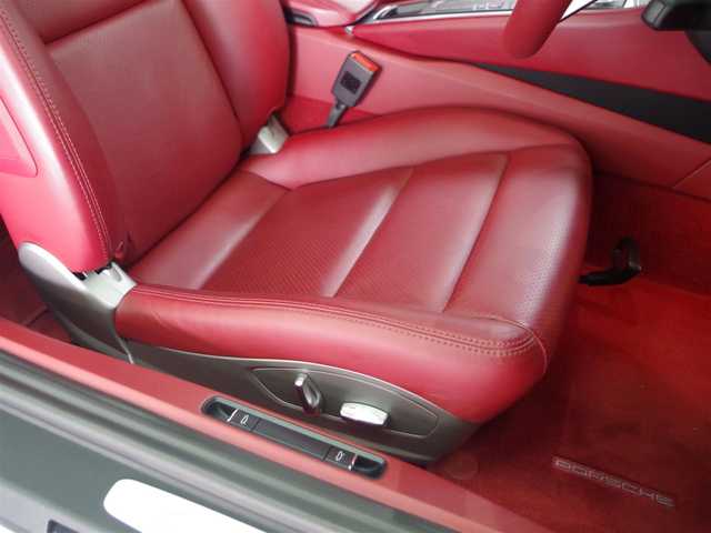 ポルシェ ９１１ カレラ 兵庫県 2017(平29)年 1.6万km 白 20インチRSスパイダーデザインホイール/スペシャルインテリアカラー/カラークレスト/純正ナビ/BT/USB/バックカメラ/ETC/シートヒーター/ドライブレコーダー/純正フロアマット/前後コーナーセンサー