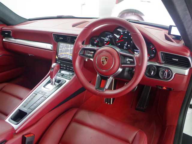 ポルシェ ９１１ カレラ 兵庫県 2017(平29)年 1.6万km 白 20インチRSスパイダーデザインホイール/スペシャルインテリアカラー/カラークレスト/純正ナビ/BT/USB/バックカメラ/ETC/シートヒーター/ドライブレコーダー/純正フロアマット/前後コーナーセンサー