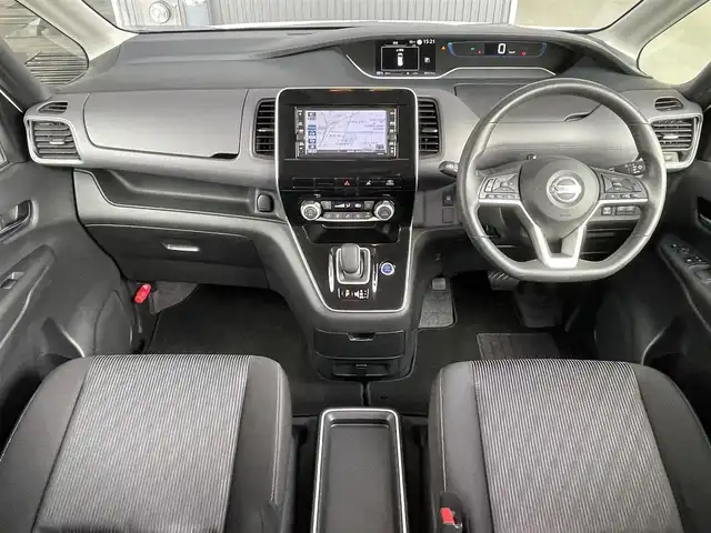 日産 セレナ e－パワー ハイウェイスター V 愛知県 2020(令2)年 8.9万km ブリリアントホワイトパール 2トーン 純正7インチナビ/Bluetooth/バックカメラ/フルセグTV/衝突被害軽減システム/横滑り防止装置/クルーズコントロール/レーンキープアシスト/コーナーセンサー/ブラインドスポットモニター/オートライト/LEDヘッドライト/LEDフォグランプ/両側パワースライドドア/ドライブレコーダー/ETC/純正AW/純正フロアマット/プッシュスタート/スマートキー/スペアキー