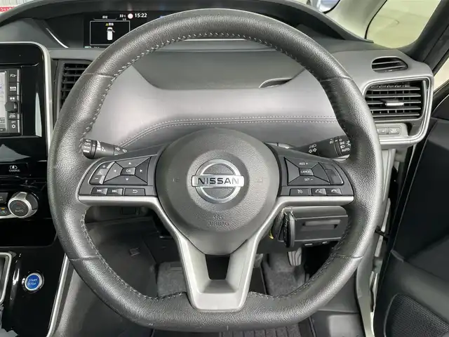 日産 セレナ e－パワー ハイウェイスター V 愛知県 2020(令2)年 8.9万km ブリリアントホワイトパール 2トーン 純正7インチナビ/Bluetooth/バックカメラ/フルセグTV/衝突被害軽減システム/横滑り防止装置/クルーズコントロール/レーンキープアシスト/コーナーセンサー/ブラインドスポットモニター/オートライト/LEDヘッドライト/LEDフォグランプ/両側パワースライドドア/ドライブレコーダー/ETC/純正AW/純正フロアマット/プッシュスタート/スマートキー/スペアキー