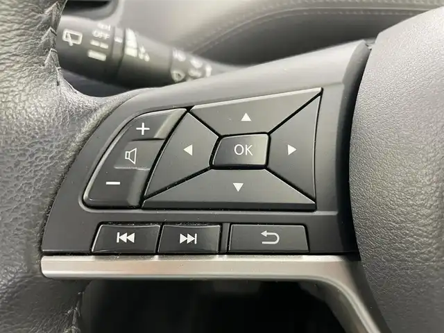 日産 セレナ e－パワー ハイウェイスター V 愛知県 2020(令2)年 8.9万km ブリリアントホワイトパール 2トーン 純正7インチナビ/Bluetooth/バックカメラ/フルセグTV/衝突被害軽減システム/横滑り防止装置/クルーズコントロール/レーンキープアシスト/コーナーセンサー/ブラインドスポットモニター/オートライト/LEDヘッドライト/LEDフォグランプ/両側パワースライドドア/ドライブレコーダー/ETC/純正AW/純正フロアマット/プッシュスタート/スマートキー/スペアキー