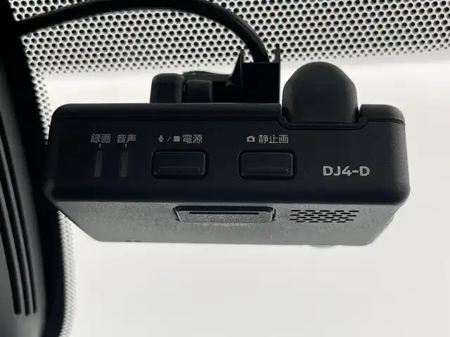 日産 セレナ e－パワー ハイウェイスター V 愛知県 2020(令2)年 8.9万km ブリリアントホワイトパール 2トーン 純正7インチナビ/Bluetooth/バックカメラ/フルセグTV/衝突被害軽減システム/横滑り防止装置/クルーズコントロール/レーンキープアシスト/コーナーセンサー/ブラインドスポットモニター/オートライト/LEDヘッドライト/LEDフォグランプ/両側パワースライドドア/ドライブレコーダー/ETC/純正AW/純正フロアマット/プッシュスタート/スマートキー/スペアキー