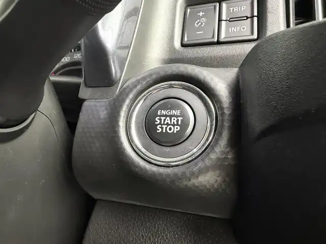 スズキ ハスラー Jスタイル 愛知県 2021(令3)年 5.3万km オフブルーメタリック/ガンメタリック2トーンルーフ スズキセーフティサポート/　　・デュアルカメラブレーキサポート/　　・車線逸脱警報機能/　　・車線逸脱抑制機能/　　・ふらつき警報/　　・ハイビームアシスト/純正9インチナビ/　　CD/DVD/BT/フルセグ/全方位モニター/ドライブレコーダー/ビルトインETC/革巻きステアリング/シートヒーター/ルーフレール/純正LEDヘッドライト/フォグランプ/純正15インチアルミホイール