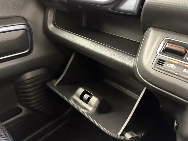 スズキ ハスラー Jスタイル 愛知県 2021(令3)年 5.3万km オフブルーメタリック/ガンメタリック2トーンルーフ スズキセーフティサポート/　　・デュアルカメラブレーキサポート/　　・車線逸脱警報機能/　　・車線逸脱抑制機能/　　・ふらつき警報/　　・ハイビームアシスト/純正9インチナビ/　　CD/DVD/BT/フルセグ/全方位モニター/ドライブレコーダー/ビルトインETC/革巻きステアリング/シートヒーター/ルーフレール/純正LEDヘッドライト/フォグランプ/純正15インチアルミホイール